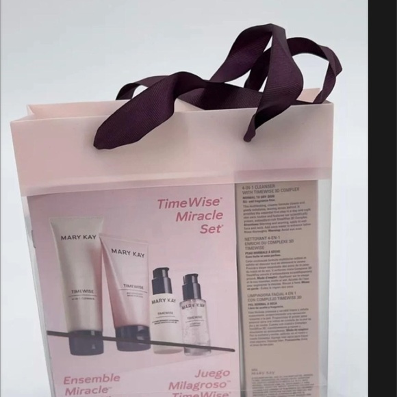Mary Kay TimeWise Miracle Set with Pink and Black Accents - Picture 1 of 7